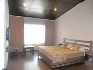 Hotel The Corner Nainital Exterior foto