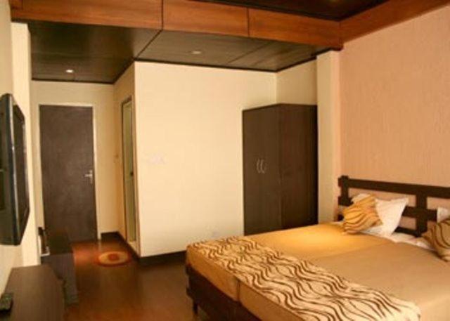 Hotel The Corner Nainital Zimmer foto